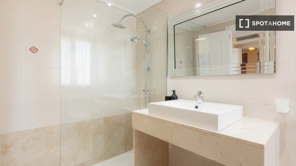 Double room Valencia, 6 beds — photo 1