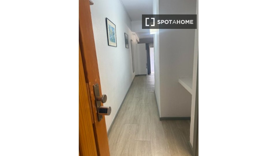 Apartamento de 1 dormitorio en alquiler en Arona