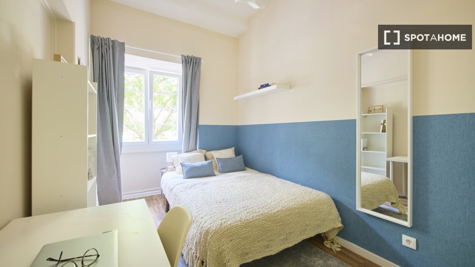 Double room Lisbon, 12 beds — photo 9