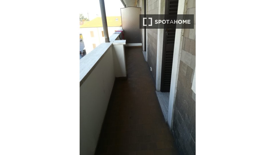 Double room Milan, 4 beds — photo 12