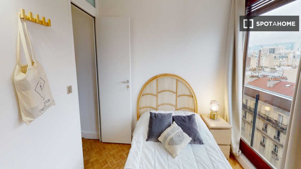 Double room Paris, 4 beds, 100m² — photo 3