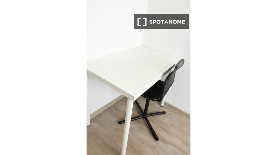 Double room Munich, 4 beds — photo 14