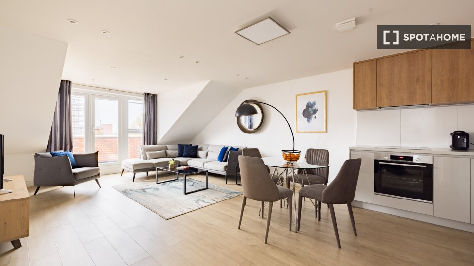 Apartment London, 2 beds — photo 8