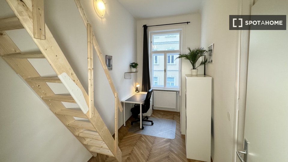 Double room Vienna, 4 beds, 65m² — photo 9