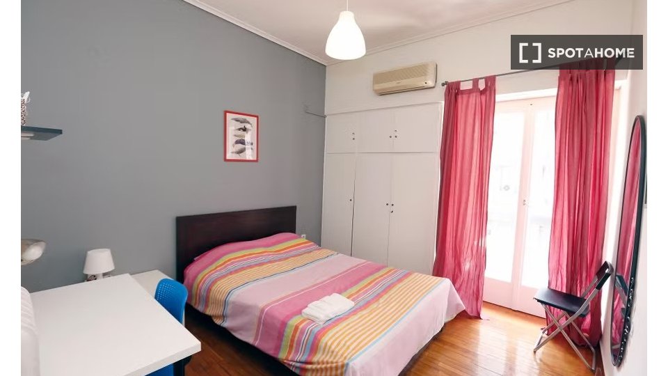 Double room Athens, 2 beds — photo 9
