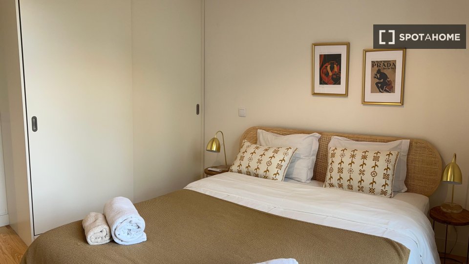 Apartment Lisbon, 2 beds, 90m² — photo 7