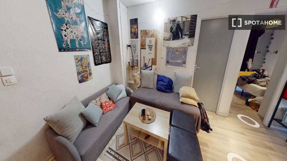 Camera doppia Lione, 4 camere, 90m² — foto 2