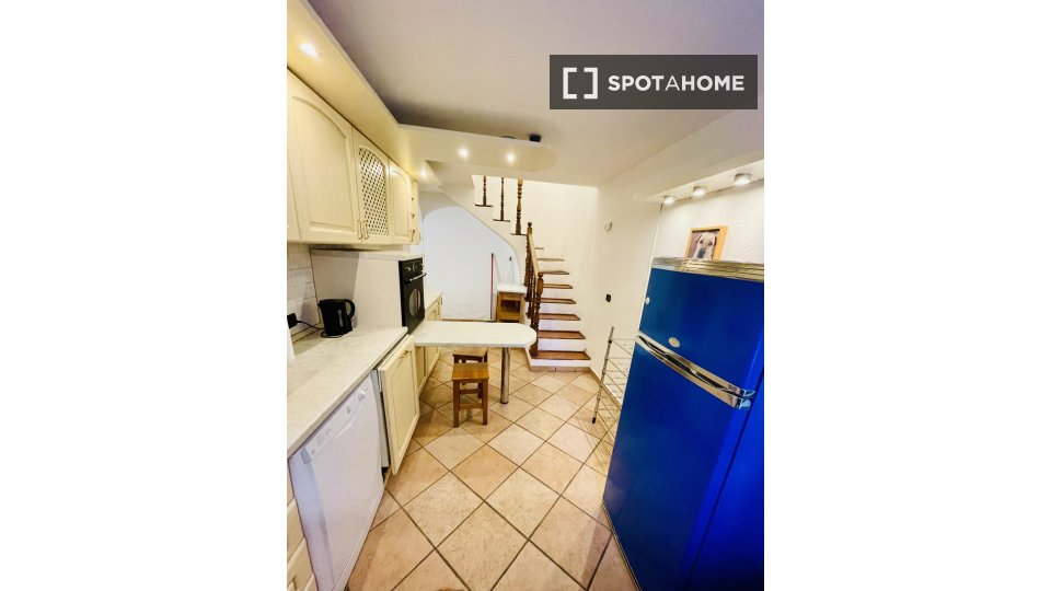 Apartment Rome, 1 bed — photo 40