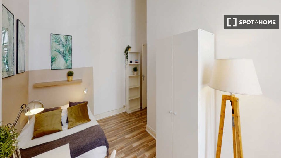 Double room Lyon, 4 beds, 90m² — photo 13