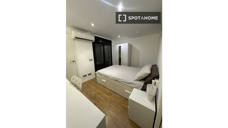 Apartment Barcelona, 1 bed, 35m² — photo 14