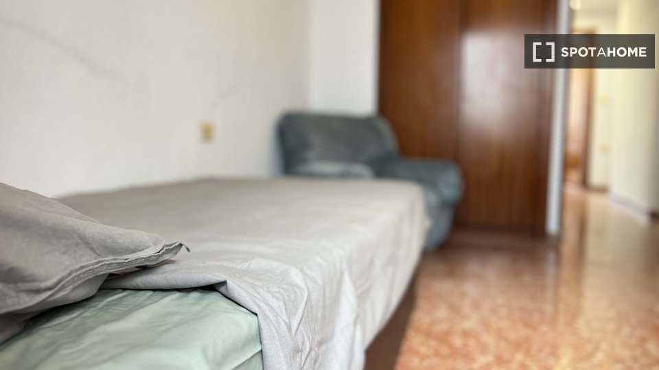 Double room Valencia, 5 beds — photo 12