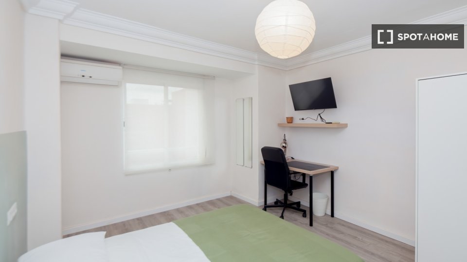 Habitación en piso compartido, Cabanyal-Canyamelar