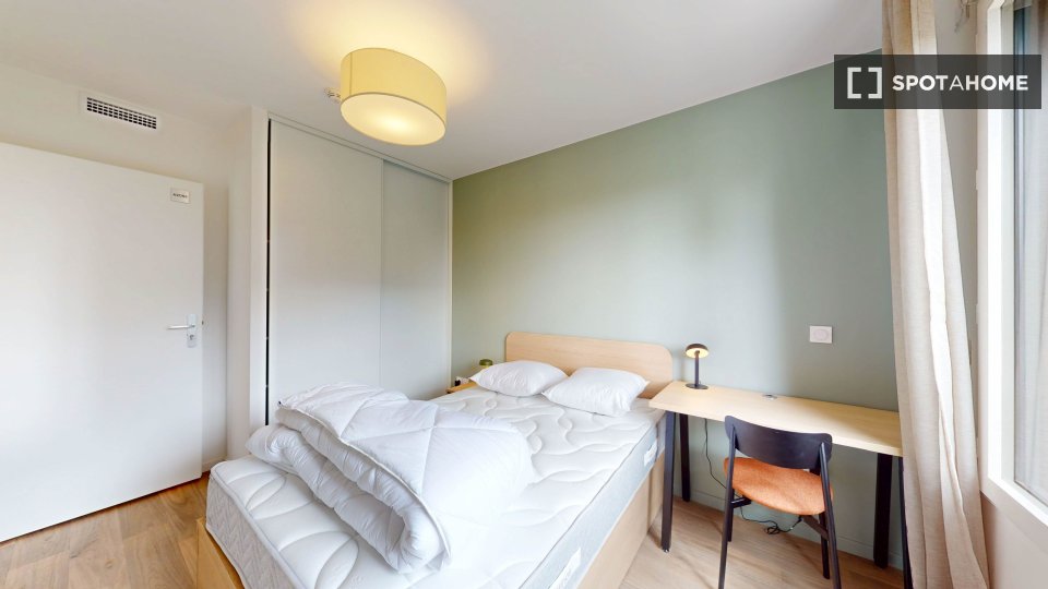 Double room Paris, 2 beds — photo 17
