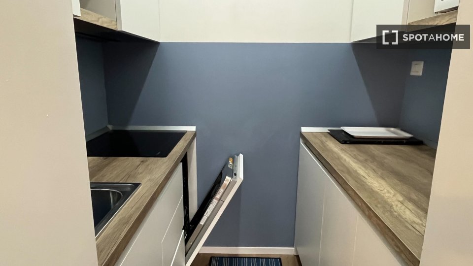 Apartment Milan, 1 bed — photo 8