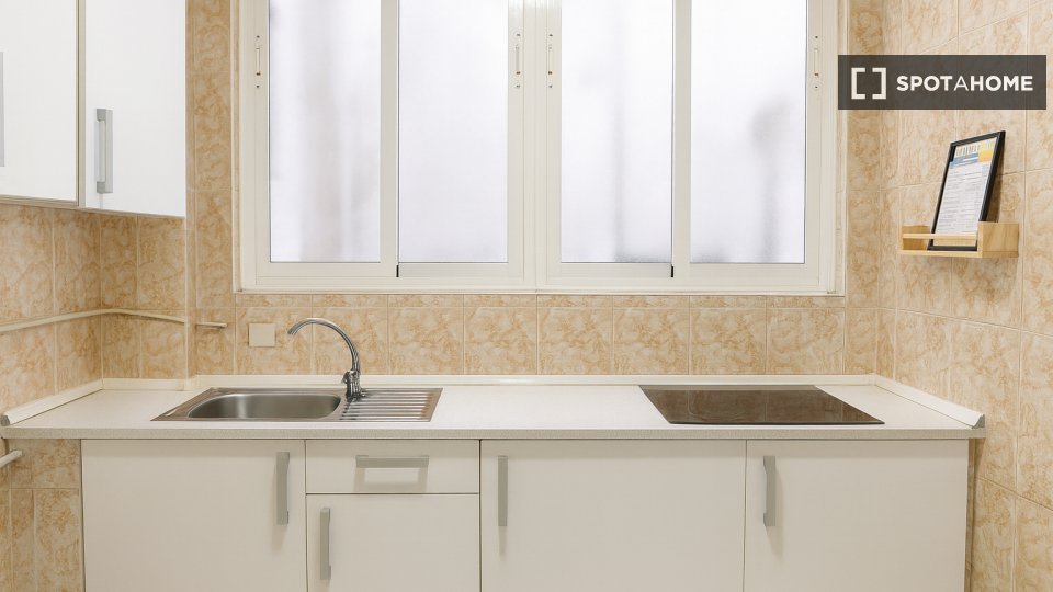 Double room Granada, 6 beds, 160m² — photo 30