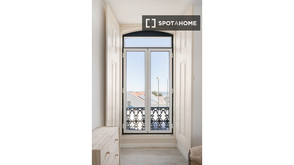 Apartment Lisbon, 1 bed — photo 12