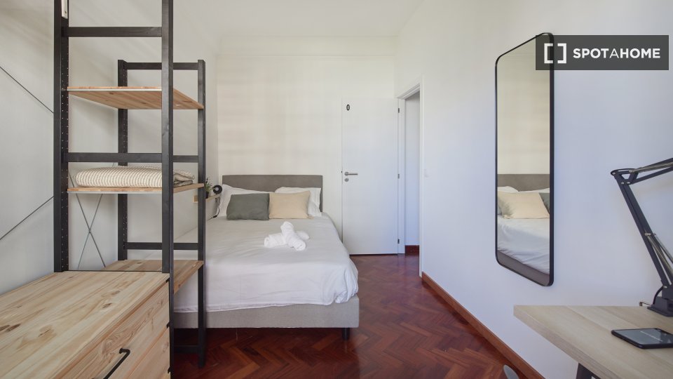 Double room Lisbon, 7 beds, 200m² — photo 15