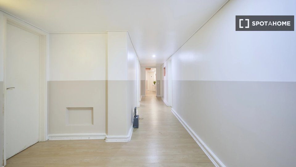 Double room Lisbon, 10 beds — photo 10