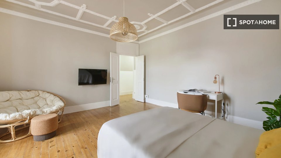 Double room Lisbon, 8 beds — photo 3
