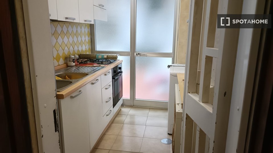 Double room Naples, 4 beds — photo 10