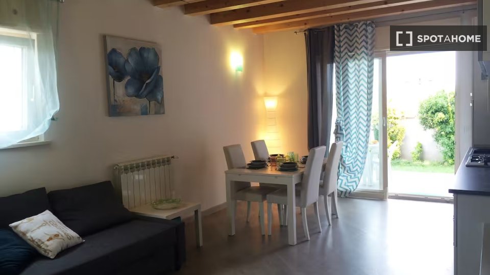 Apartment Rome, 2 beds — photo 13