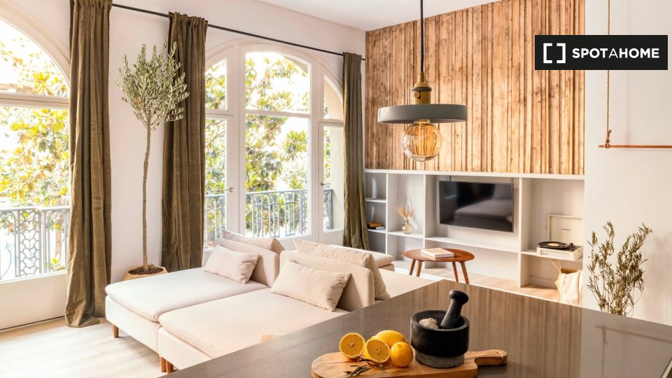 Apartment with 3 bedrooms for rent in Barcelona - in Barcelona