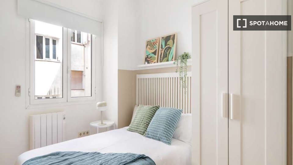 Double room Madrid, 8 beds — photo 10