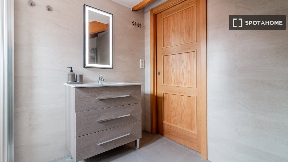 Apartment Madrid, 2 beds — photo 7