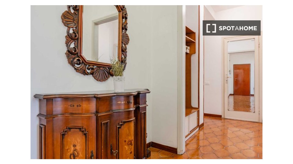 Double room Milan, 3 beds — photo 18