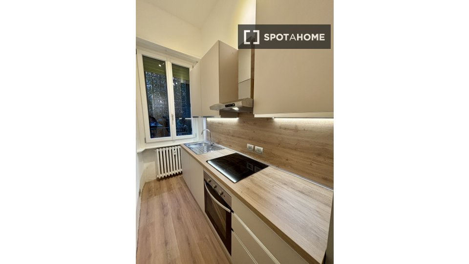 Apartment Milan, 1 bed, 47m² — photo 17