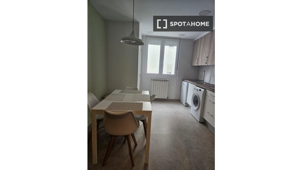 Double room Zaragoza, 4 beds, 114m² — photo 6