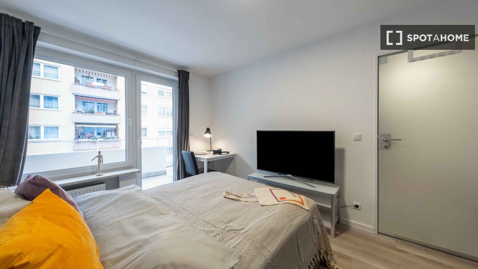 Double room Munich, 3 beds — photo 2