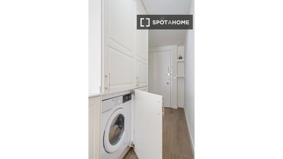 Apartment Madrid, 1 bed, 30m² — photo 2