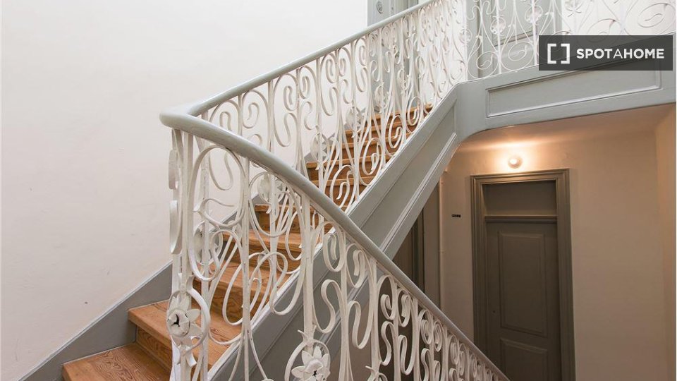 Apartment Lisbon, 2 beds, 130m² — photo 5