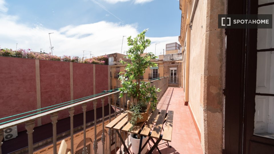 Double room Barcelona, 17 beds, 400m² — photo 3