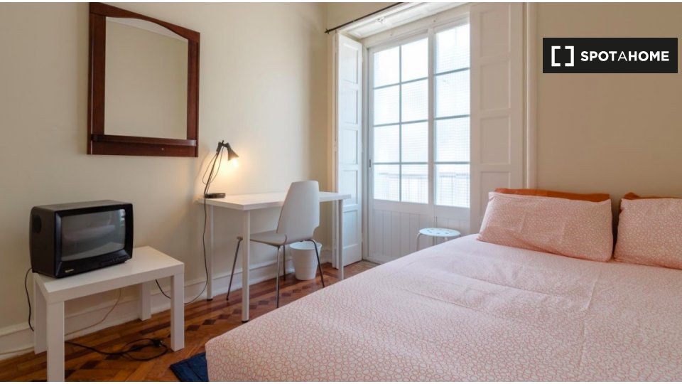 Double room Lisbon, 7 beds — photo 1