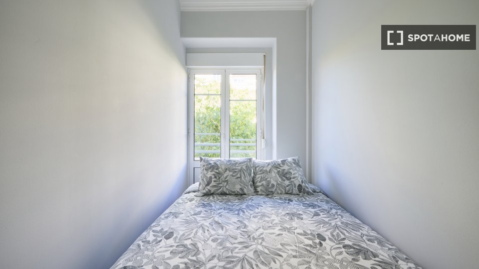 Double room Lisbon, 16 beds — photo 14