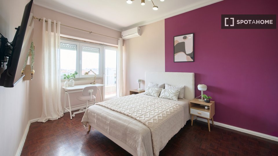 Double room Lisbon, 4 beds — photo 30