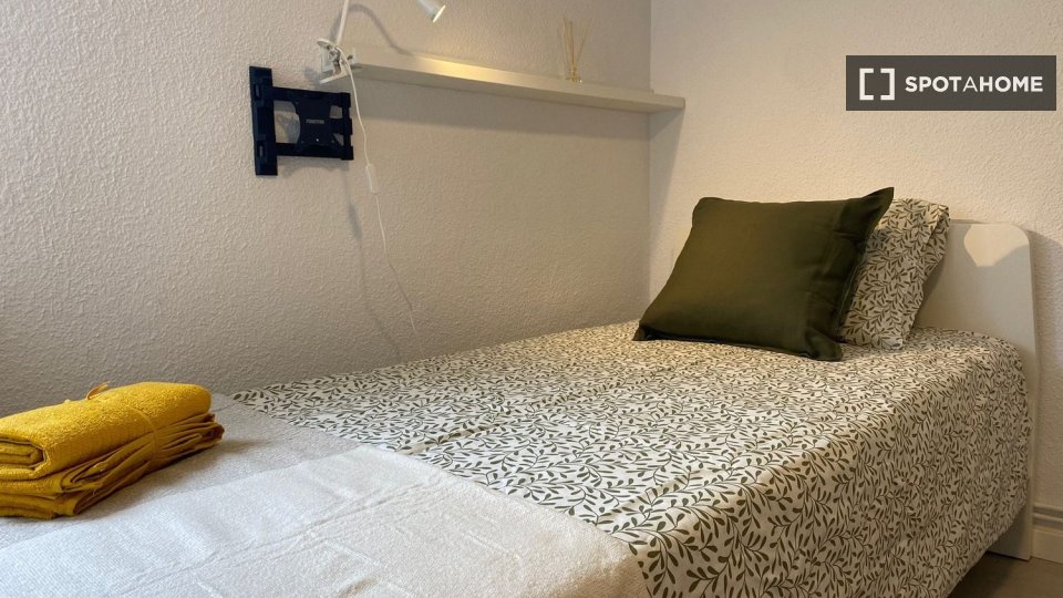 Habitación doble Madrid, 4 habitaciones — foto 6