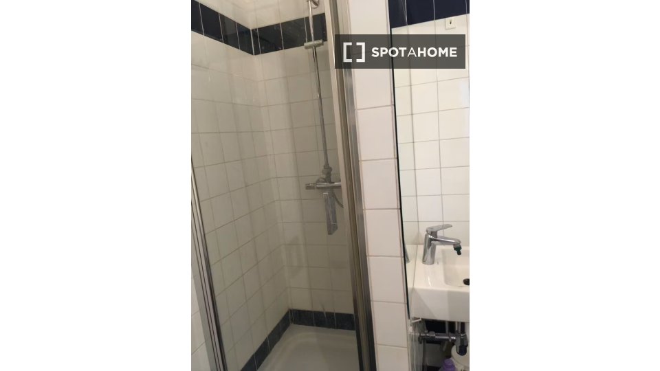 Double room Vienna, 3 beds, 28m² — photo 12