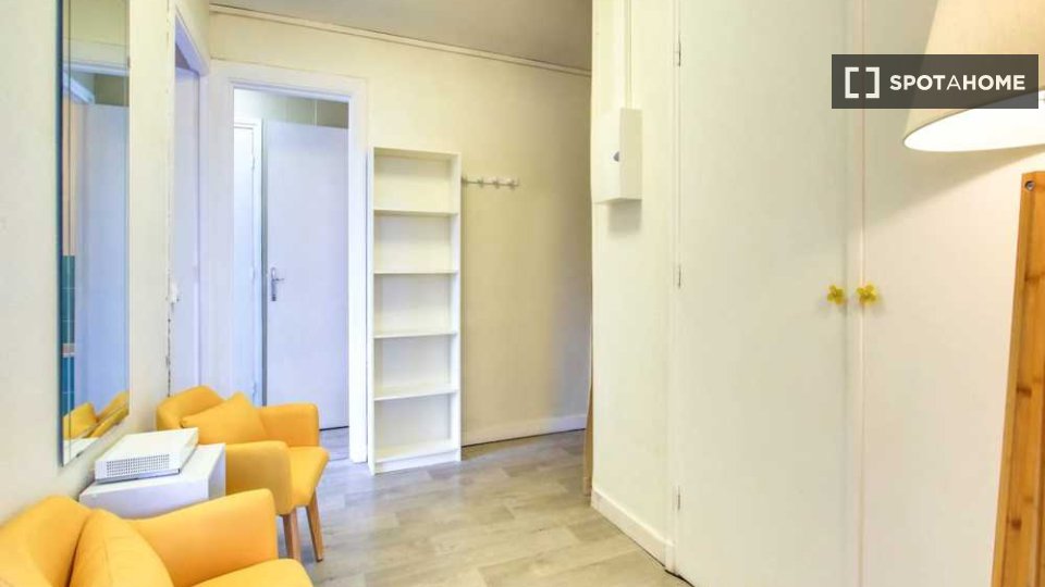 Double room Lille, 3 beds, 70m² — photo 5