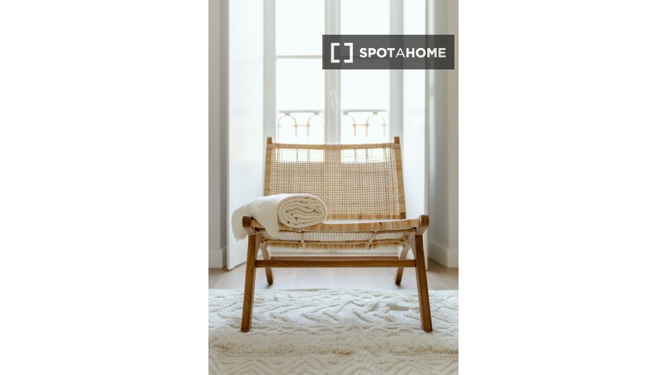 Apartment Lisbon, 2 beds — photo 17