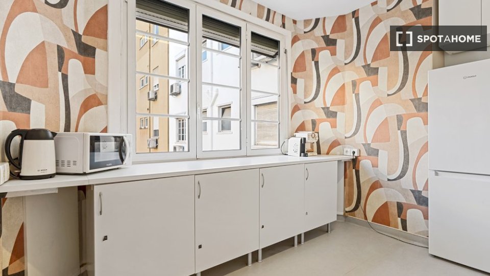 Double room Lisbon, 11 beds — photo 18