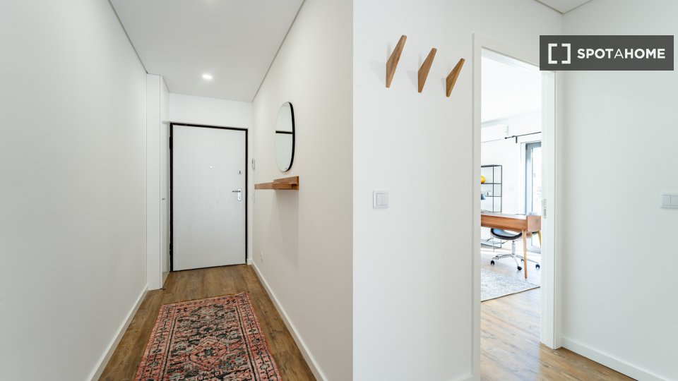 Apartment Porto, 2 beds, 162m² — photo 15