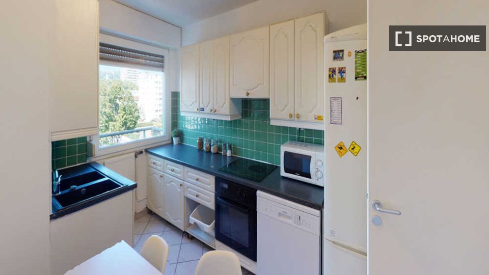 Double room Lyon, 3 beds, 70m² — photo 1