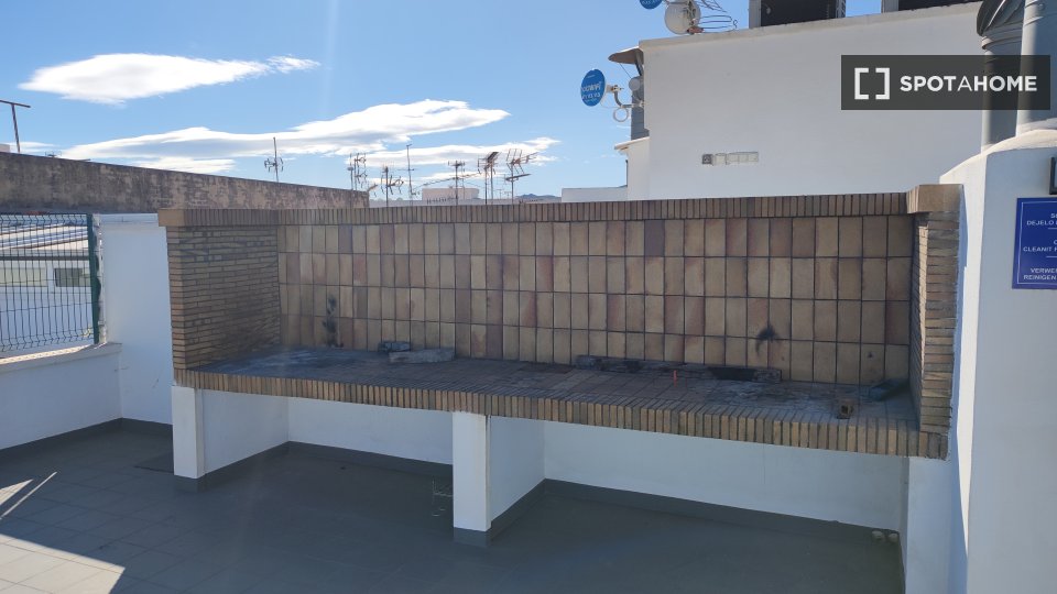 Apartment Alicante, 1 bed, 60m² — photo 6