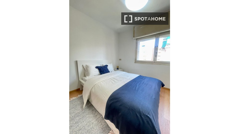 Double room Madrid, 6 beds — photo 13