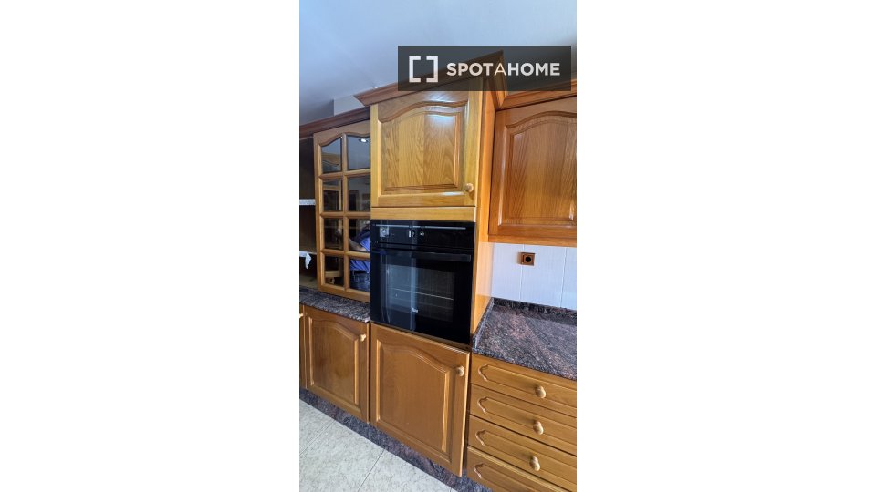 Double room Valencia, 5 beds, 240m² — photo 19
