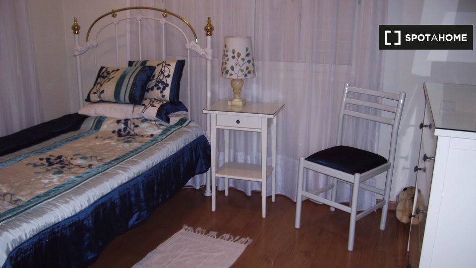 Double room Nicosia, 3 beds — photo 16