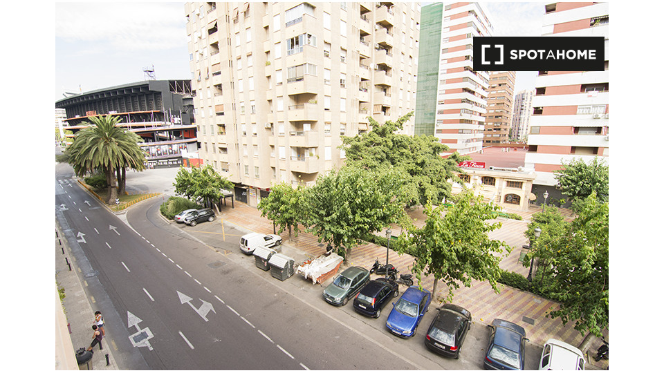 Double room Valencia, 3 beds, 90m² — photo 7